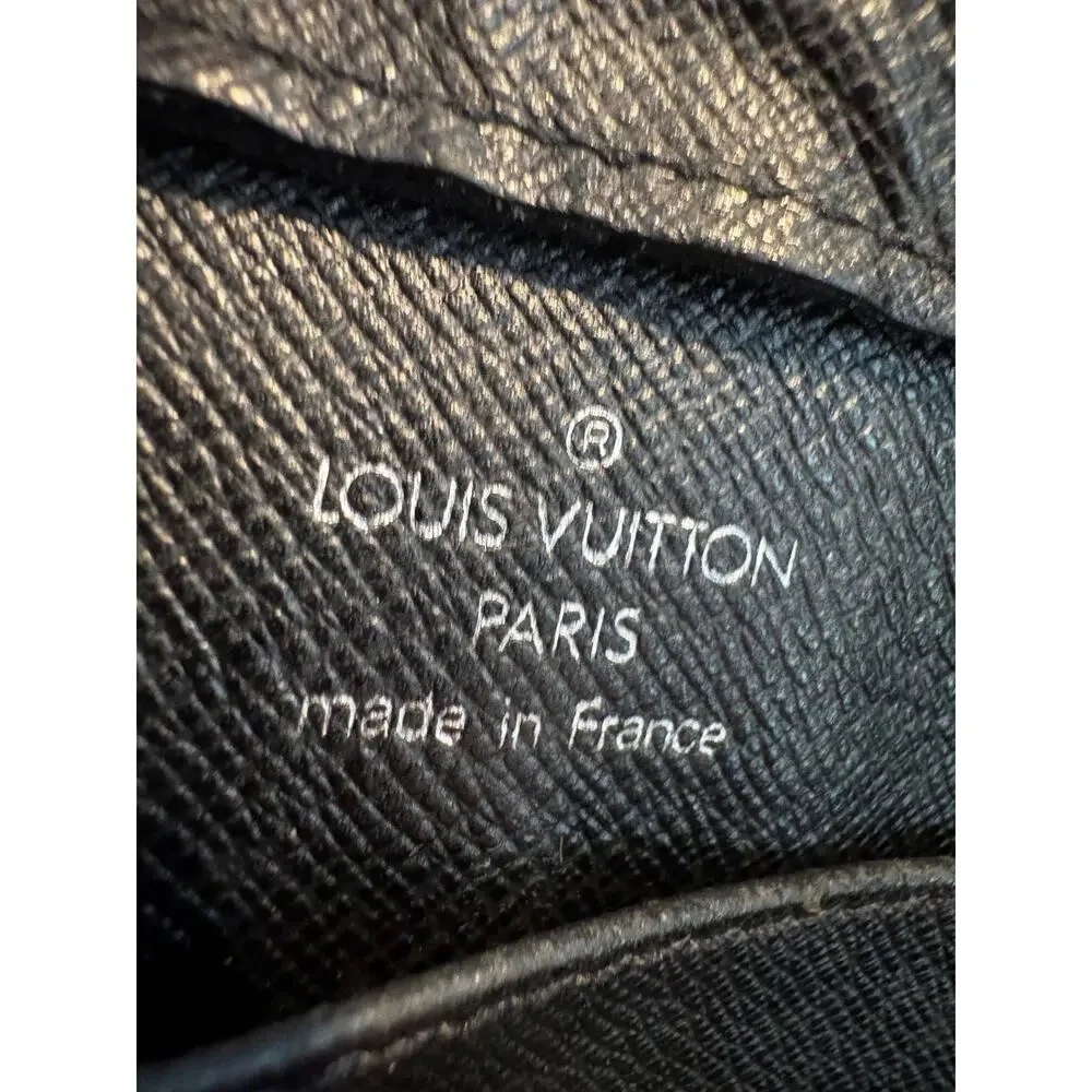 Vintage Louis Vuitton Taiga Leather Pochette Baikal Clutch/Wristlet